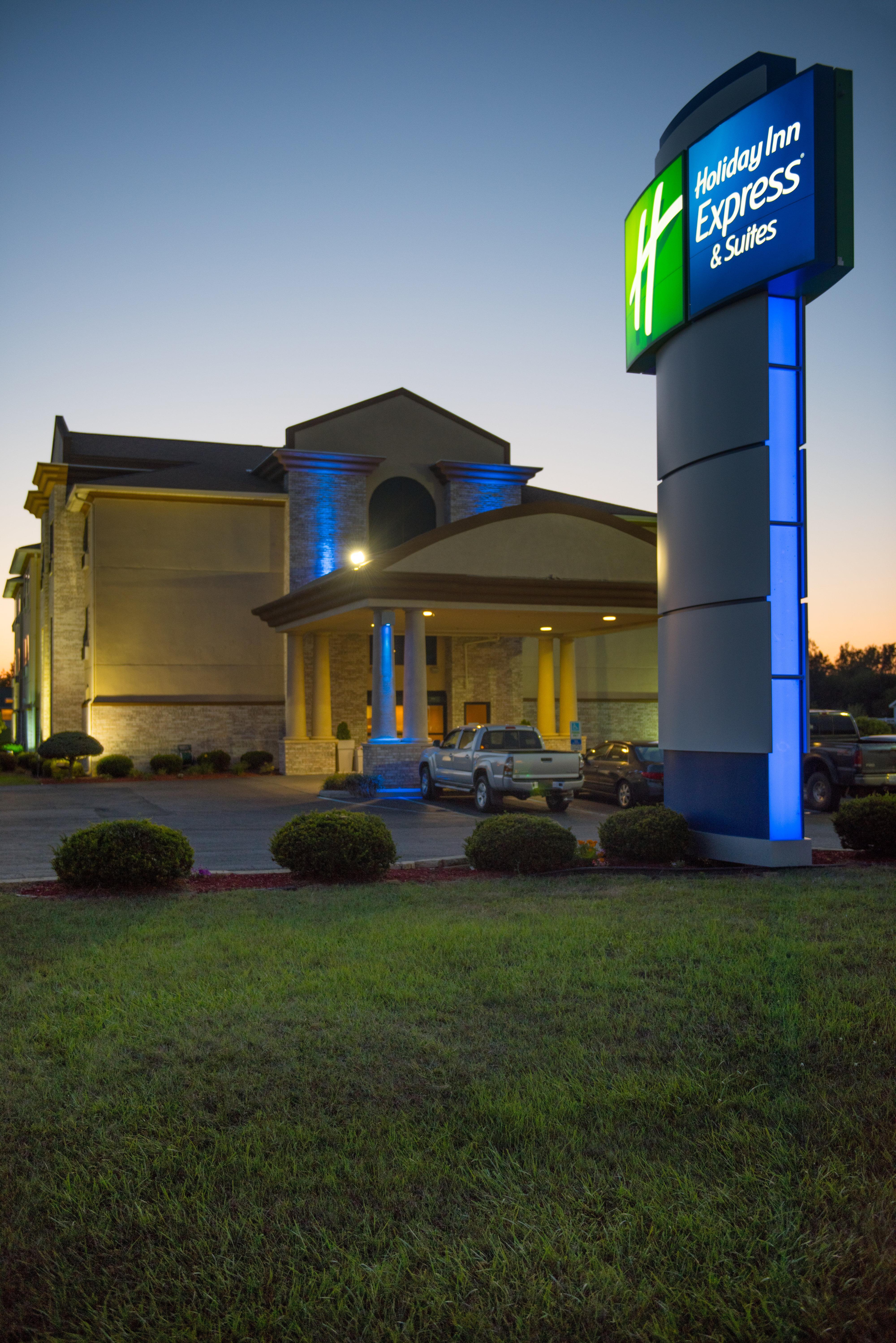 Holiday Inn Express Hotel & Suites Wauseon By Ihg Buitenkant foto