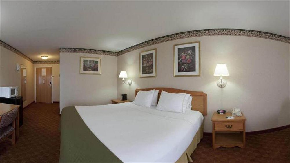Holiday Inn Express Hotel & Suites Wauseon By Ihg Buitenkant foto
