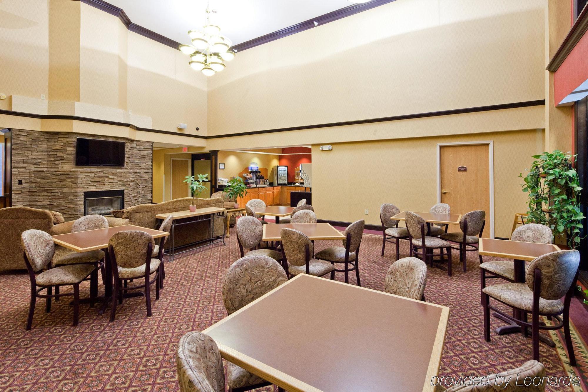 Holiday Inn Express Hotel & Suites Wauseon By Ihg Buitenkant foto