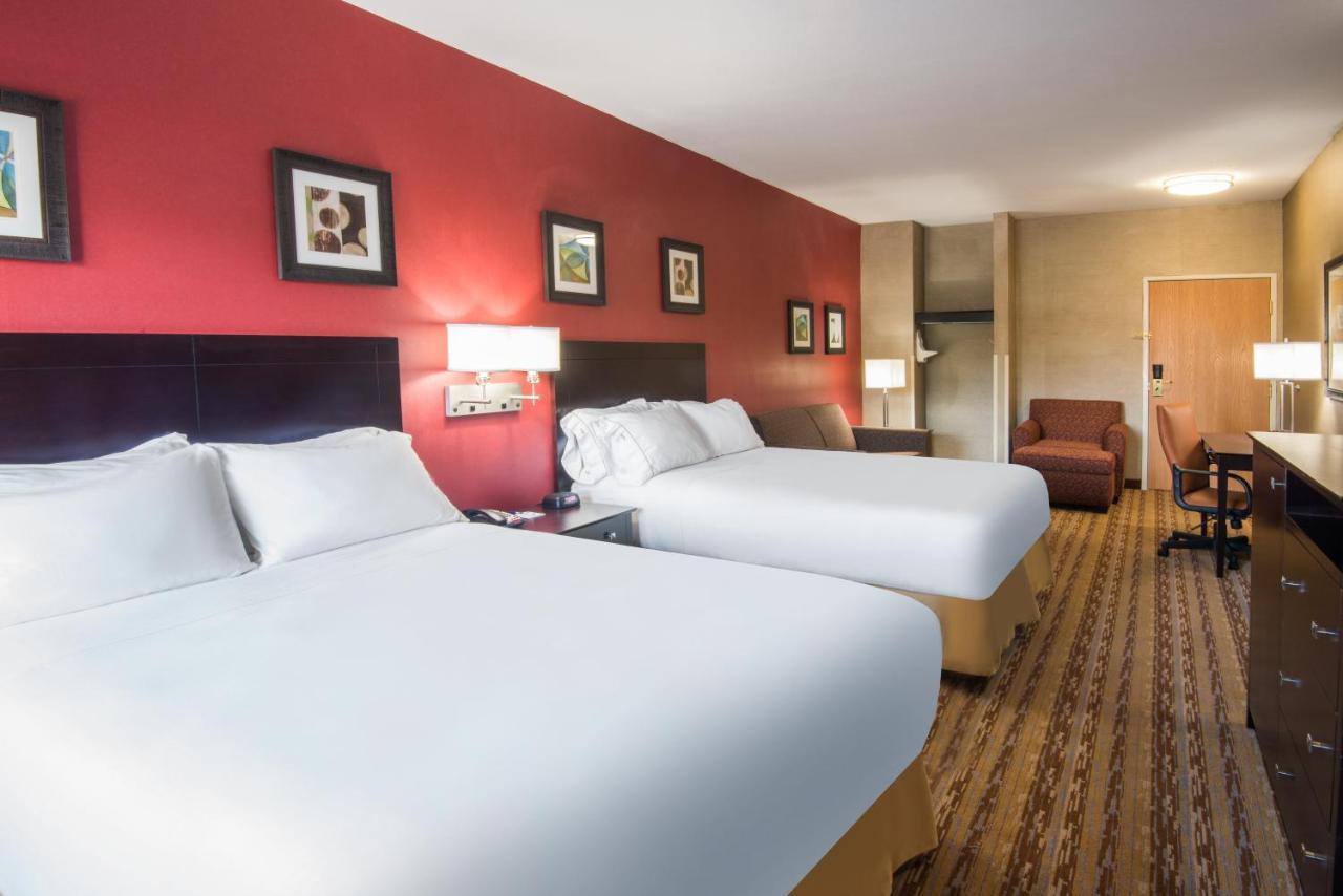 Holiday Inn Express Hotel & Suites Wauseon By Ihg Buitenkant foto